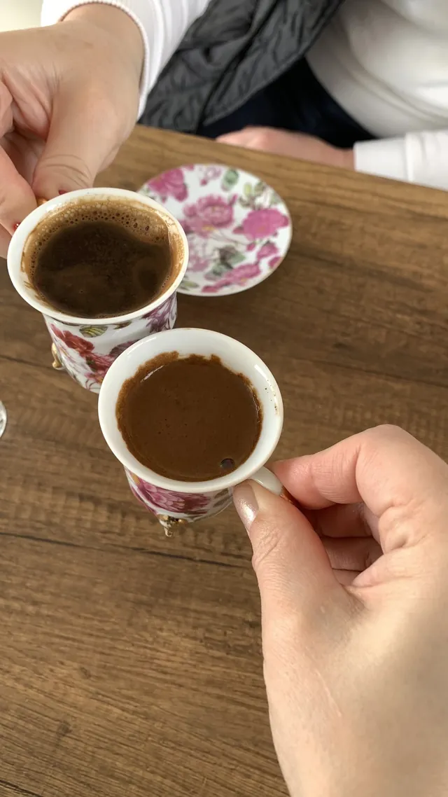 Türk kahvesi ikramı